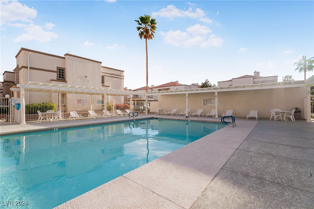 3125 North Buffalo Drive 2161