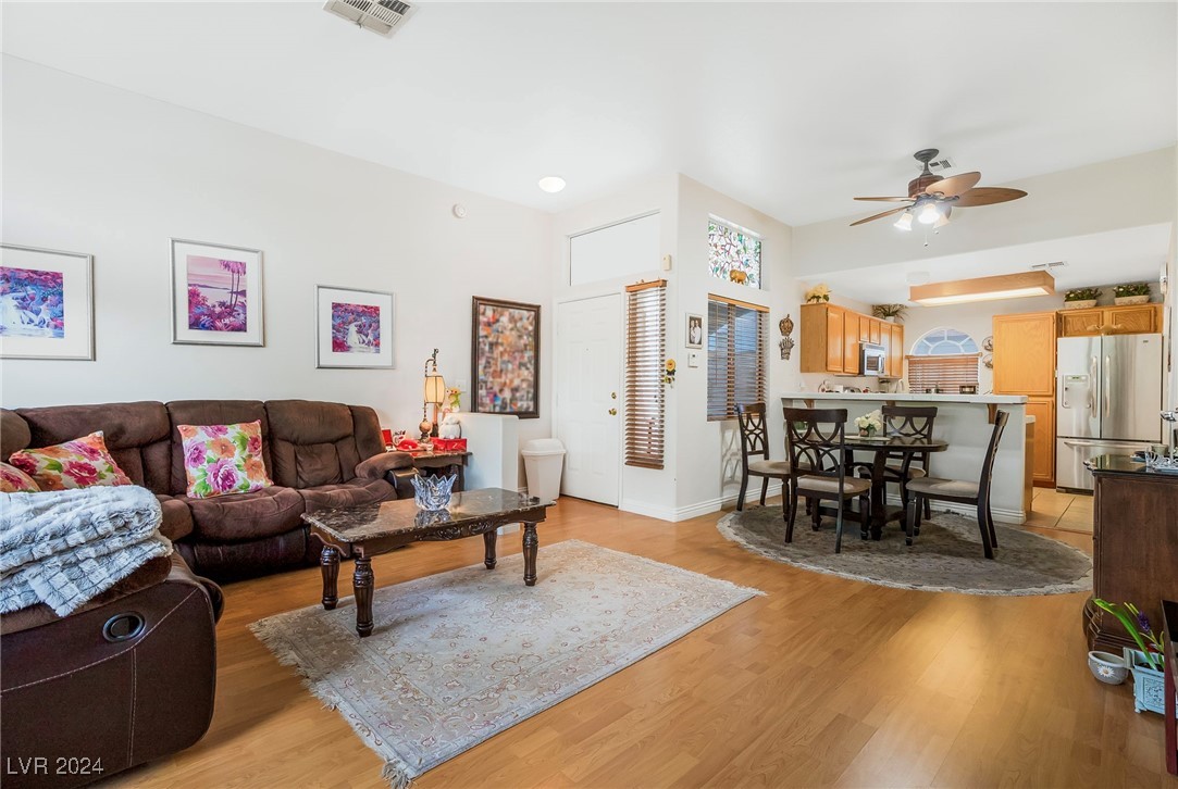 3125 North Buffalo Drive 2161