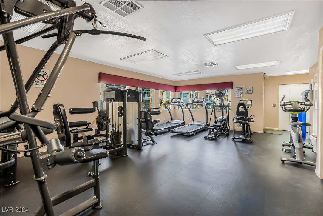 3125 North Buffalo Drive 2161