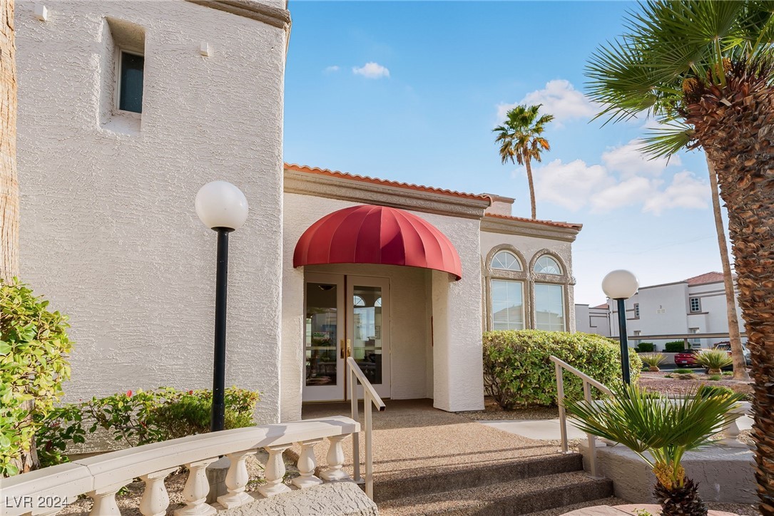 3125 North Buffalo Drive 2161