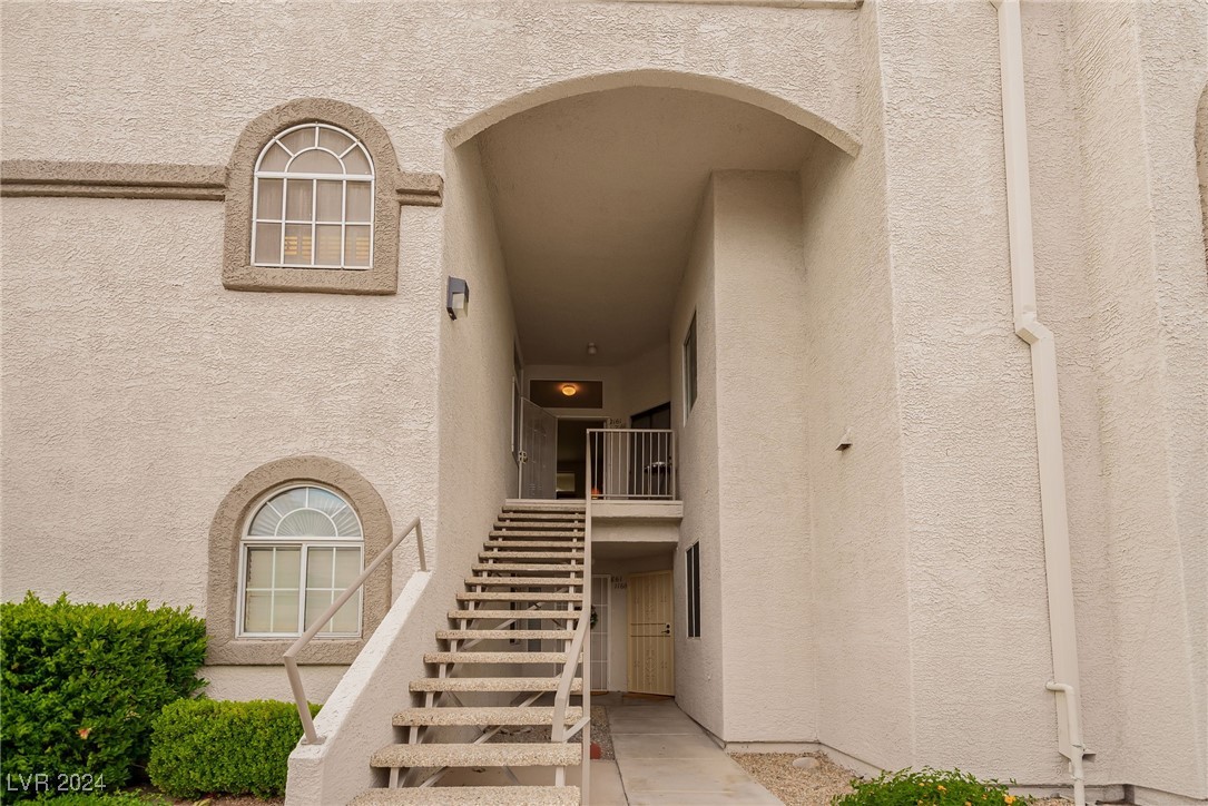 3125 North Buffalo Drive 2161