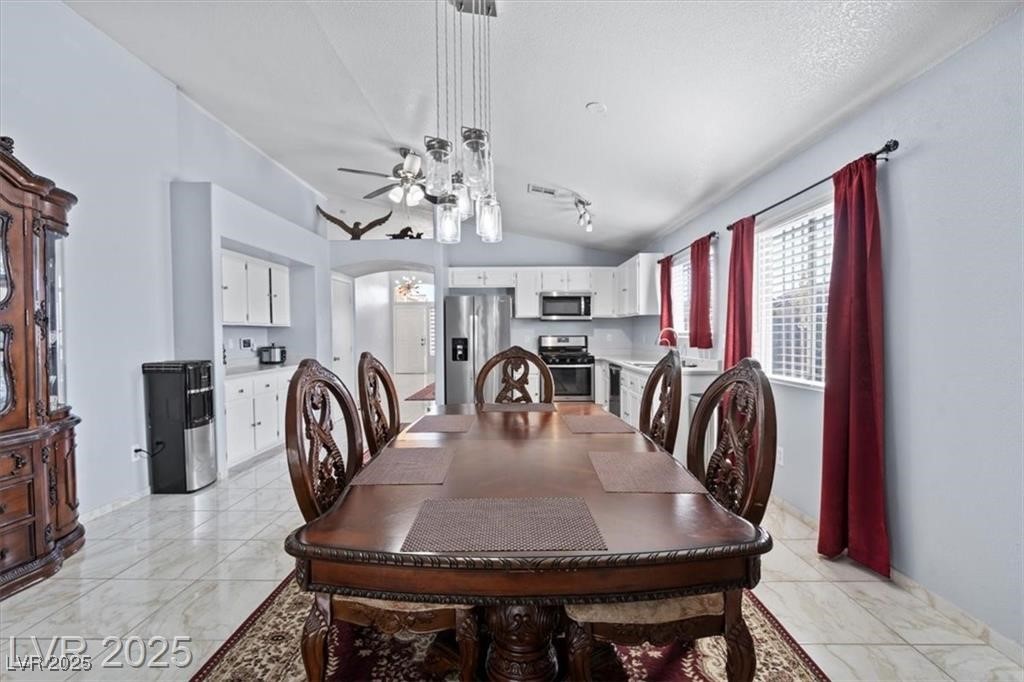 2419 Country Orchard Street