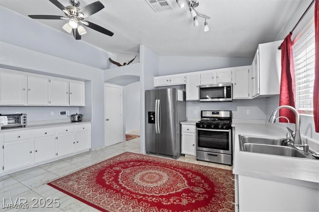 2419 Country Orchard Street