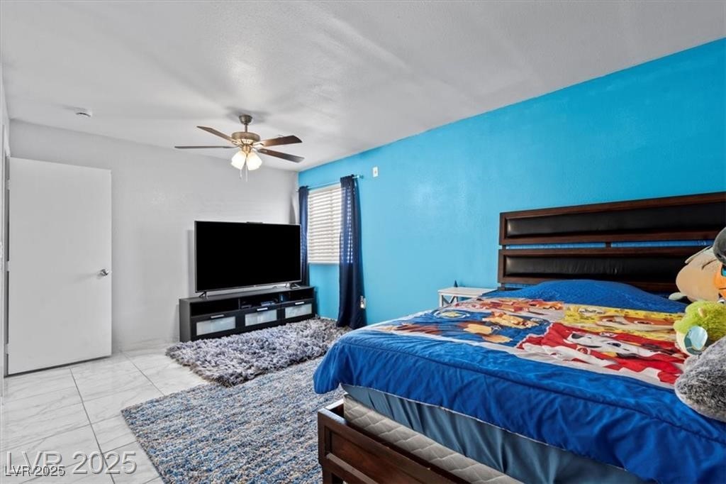 2419 Country Orchard Street