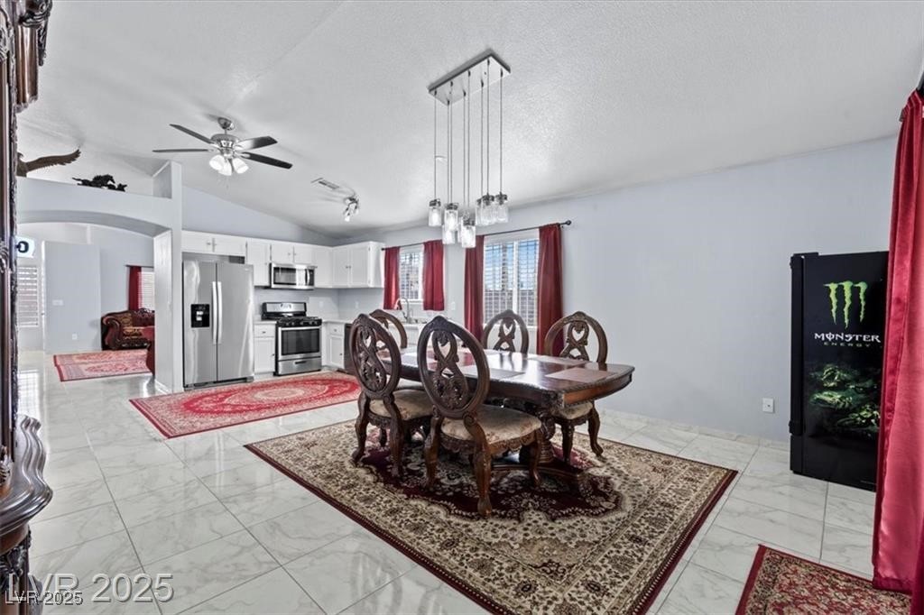 2419 Country Orchard Street