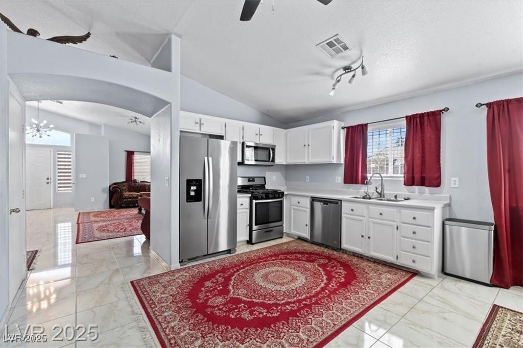 2419 Country Orchard Street