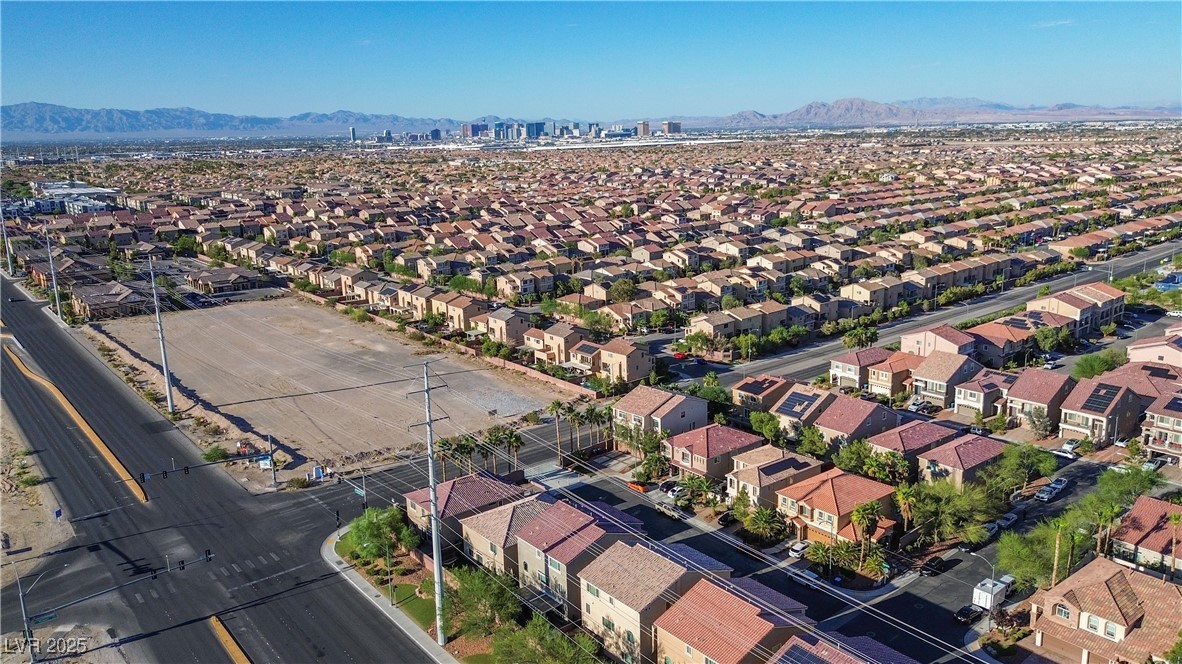 8525 Silver Coast Street