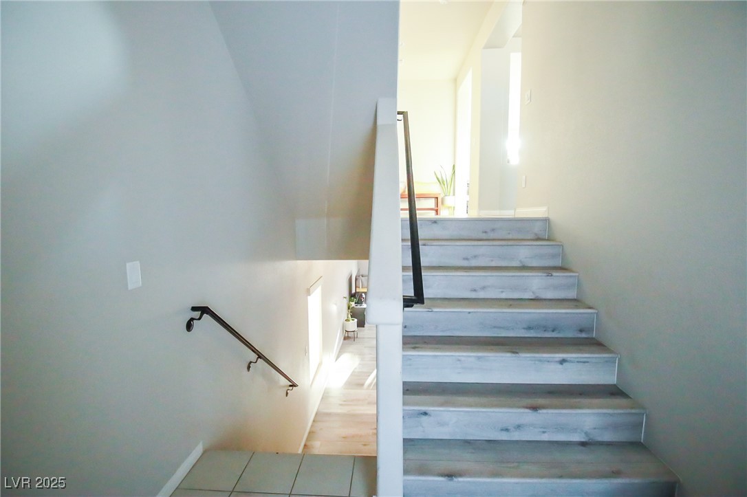 8525 Silver Coast Street