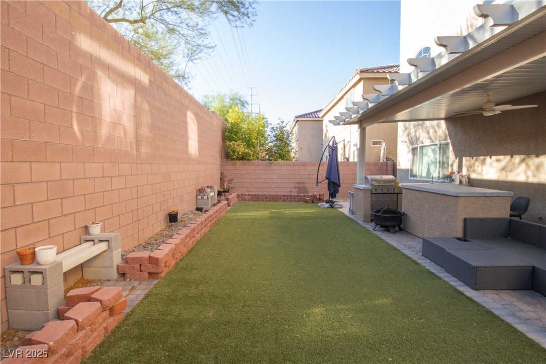 8525 Silver Coast Street