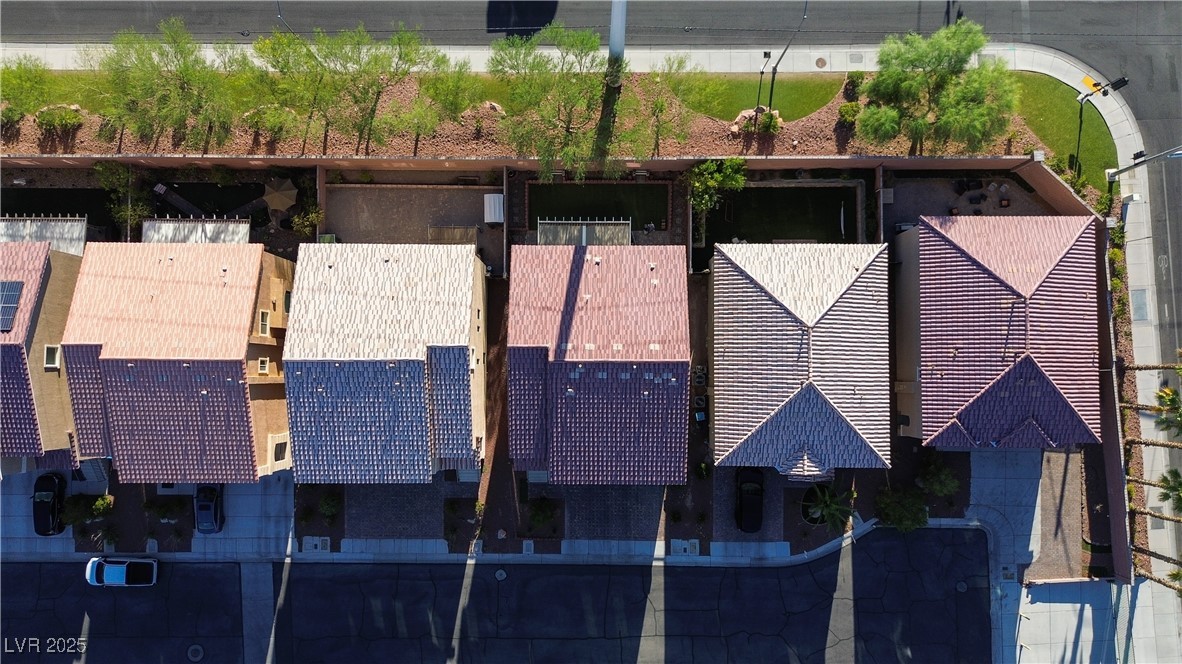 8525 Silver Coast Street