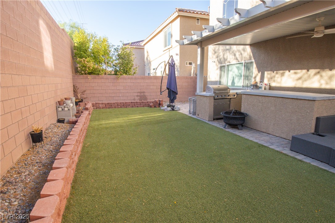 8525 Silver Coast Street