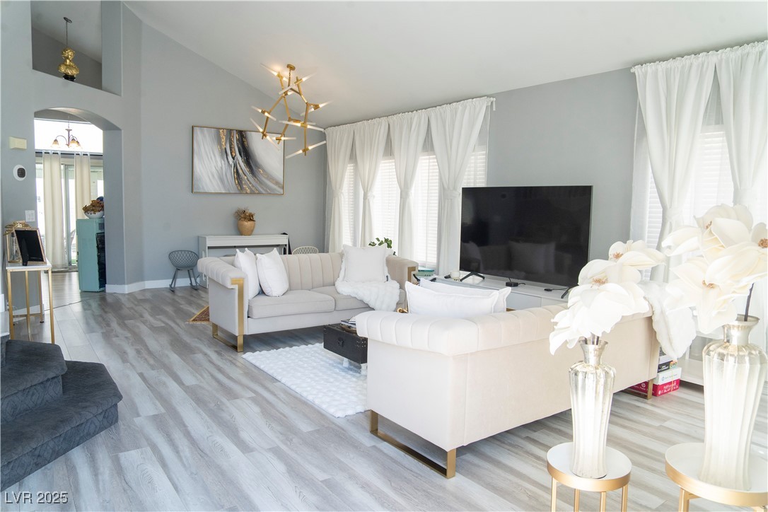 7233 Buglehorn Street