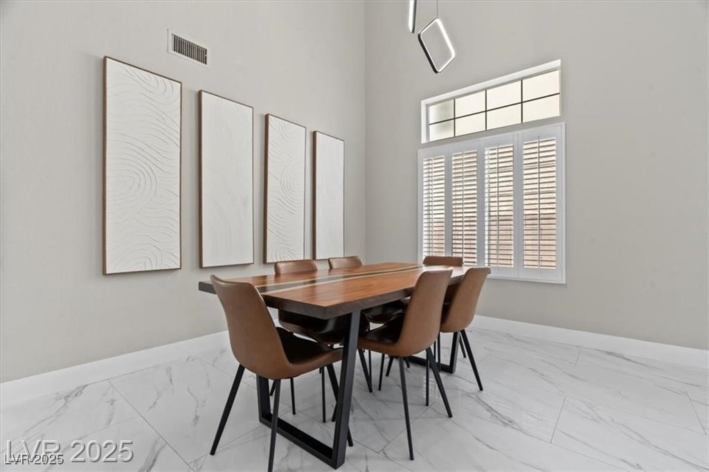 9416 Rolling Ridge Lane