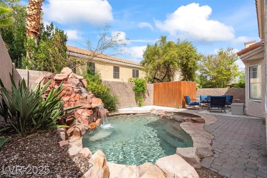 9416 Rolling Ridge Lane