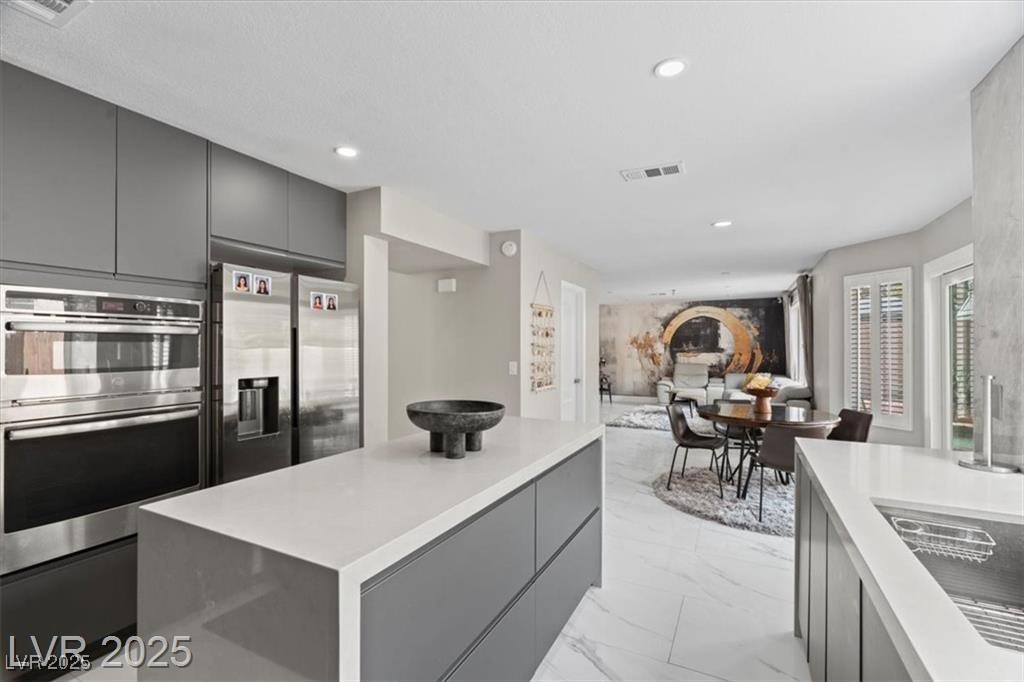 9416 Rolling Ridge Lane