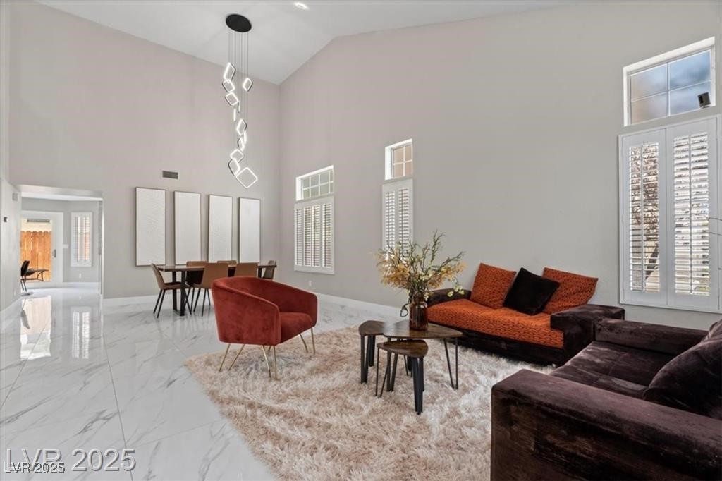 9416 Rolling Ridge Lane