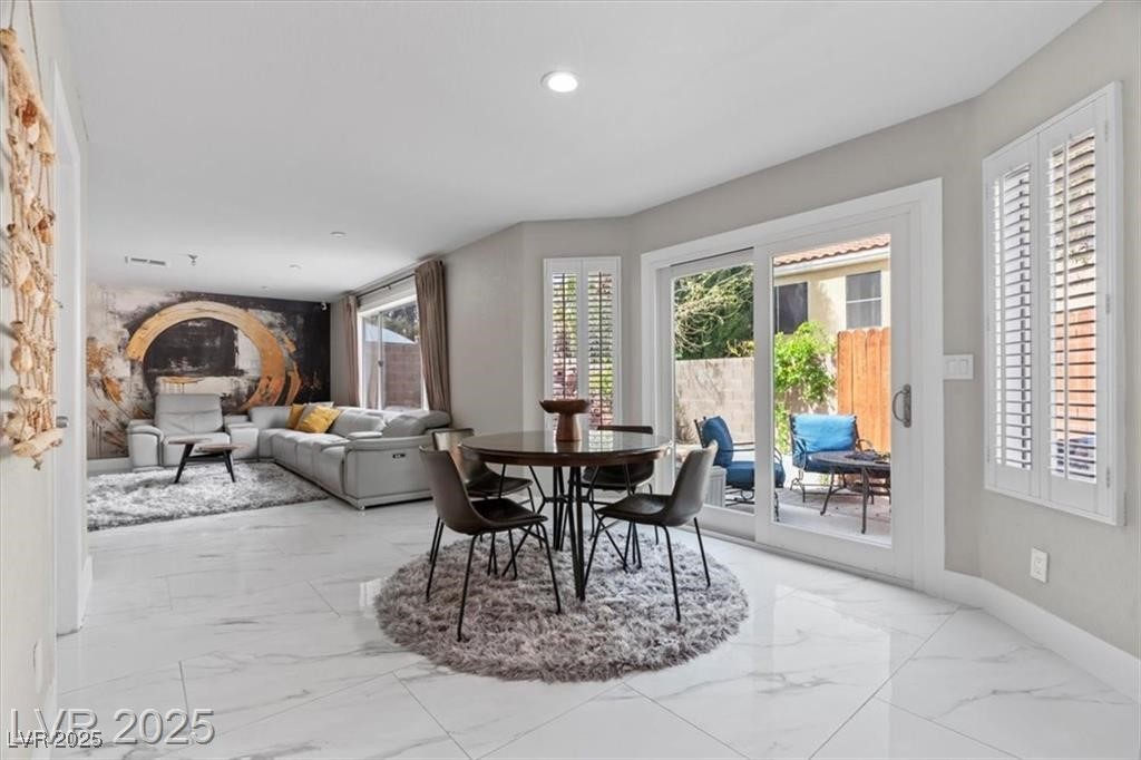 9416 Rolling Ridge Lane