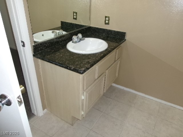 940 North Sloan Lane 201