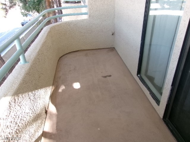 940 North Sloan Lane 201