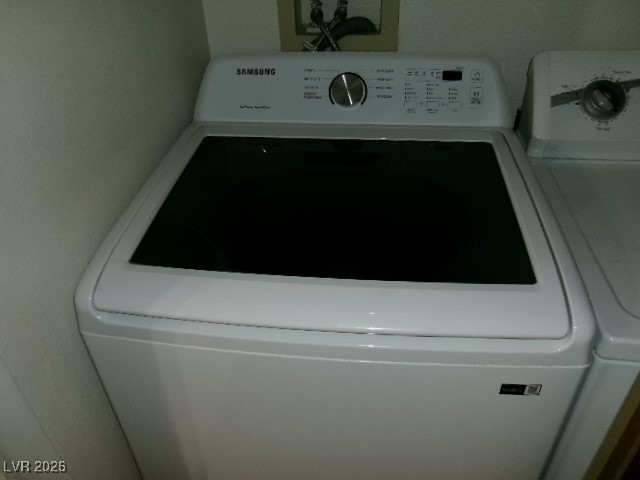 940 North Sloan Lane 201