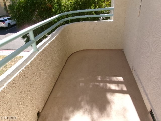 940 North Sloan Lane 201