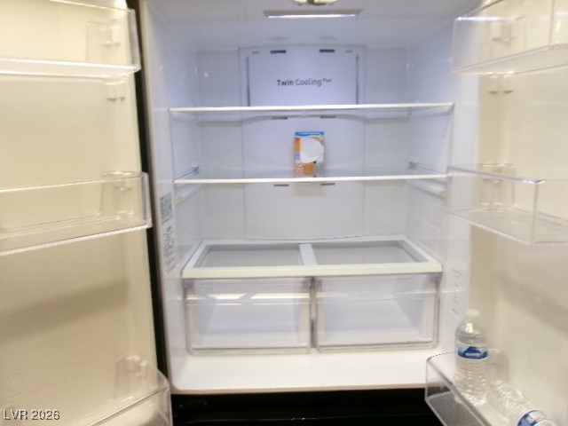 940 North Sloan Lane 201