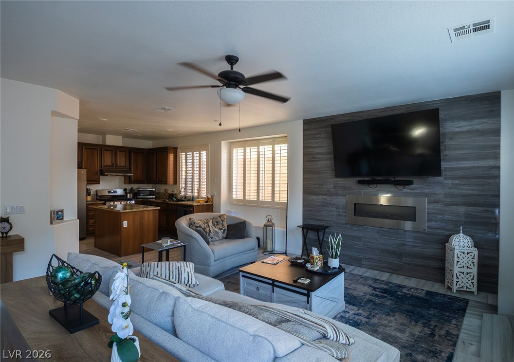 340 Summer Palace Way