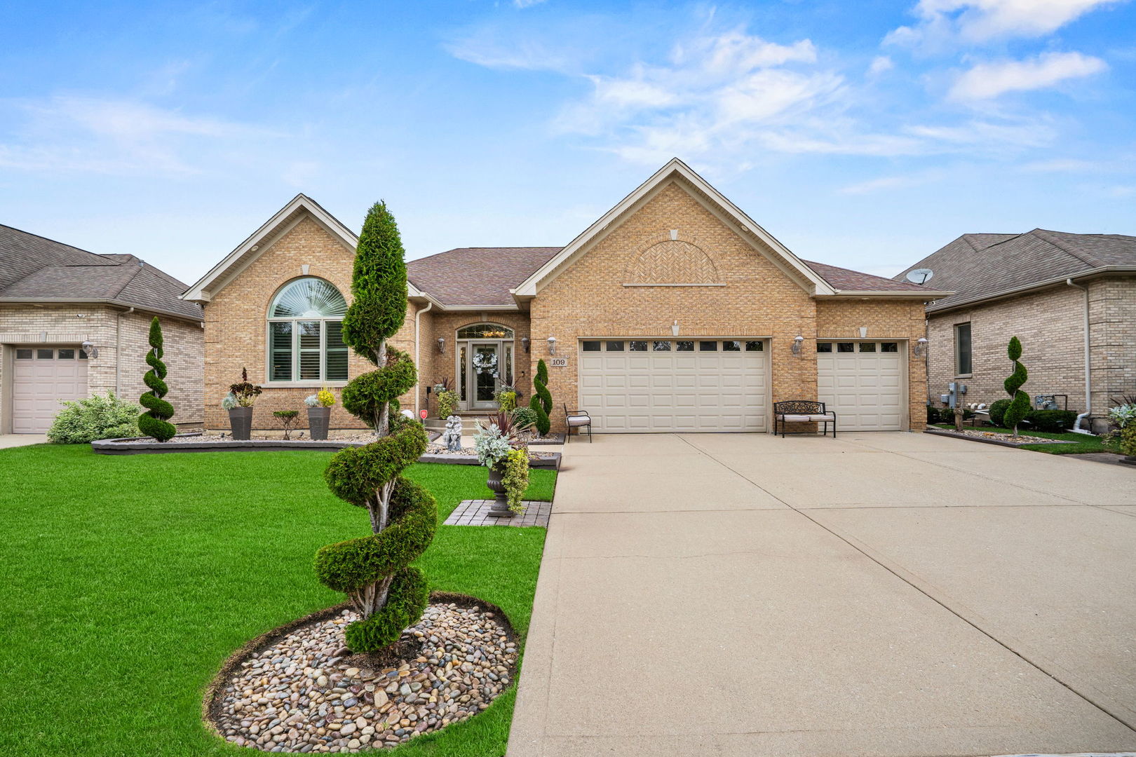 109 Rose Drive