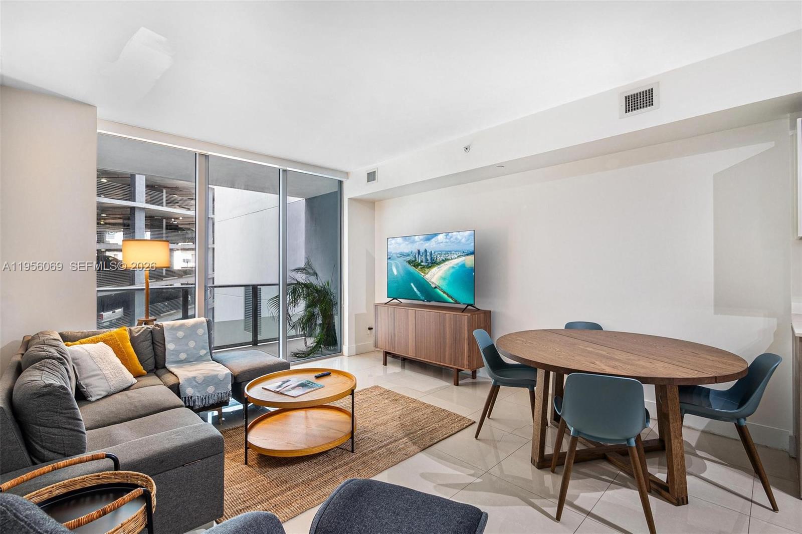 1300 Brickell Bay Dr # 700