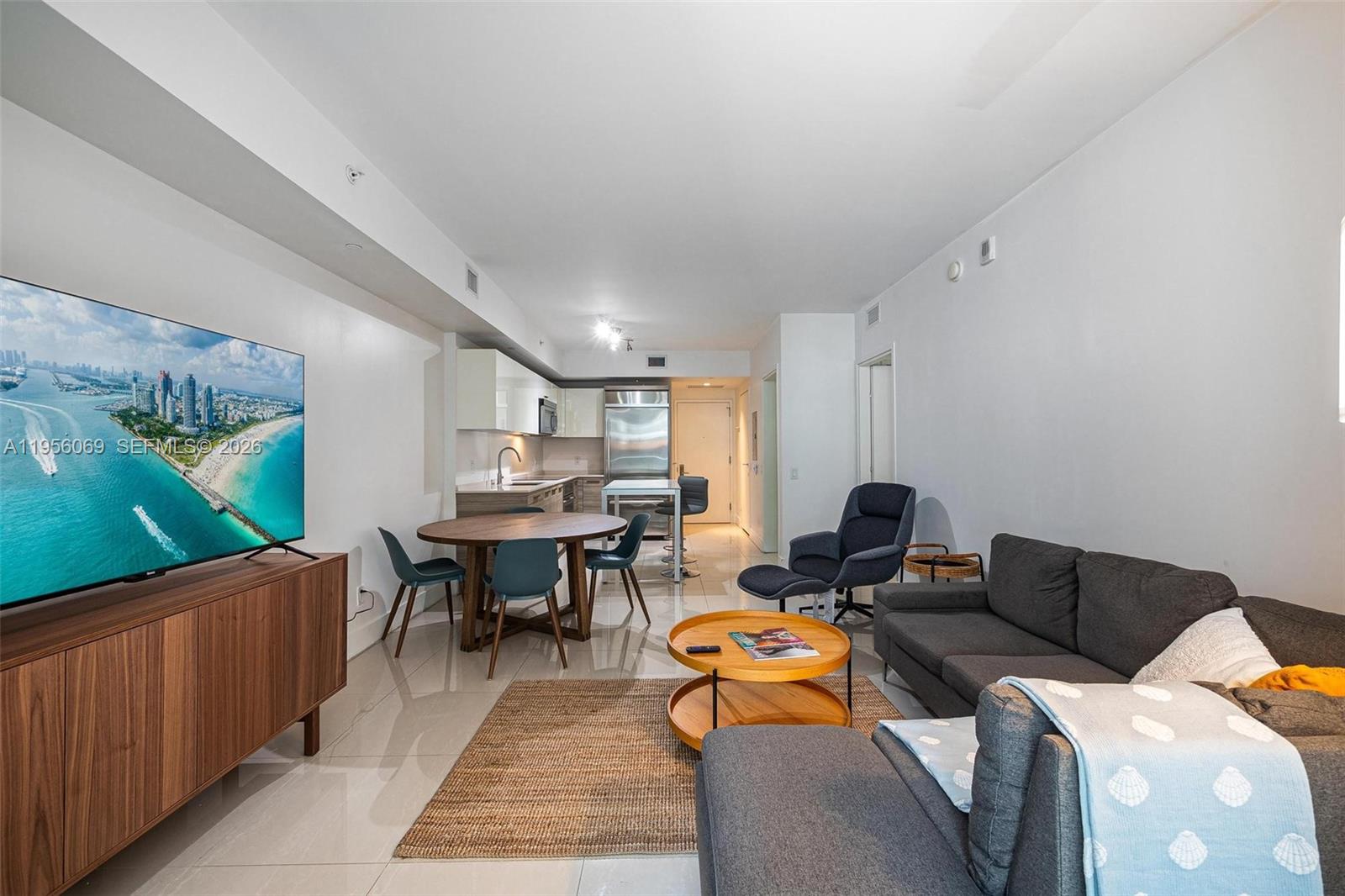 1300 Brickell Bay Dr # 700