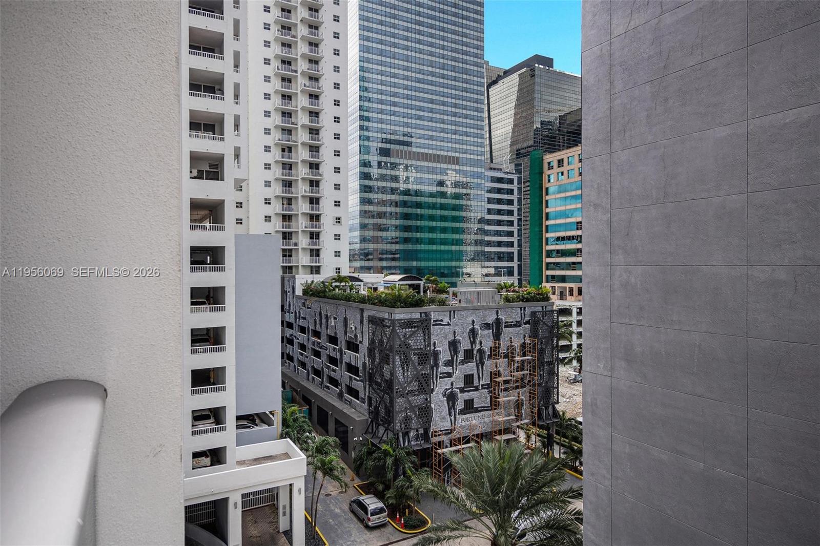 1300 Brickell Bay Dr # 700