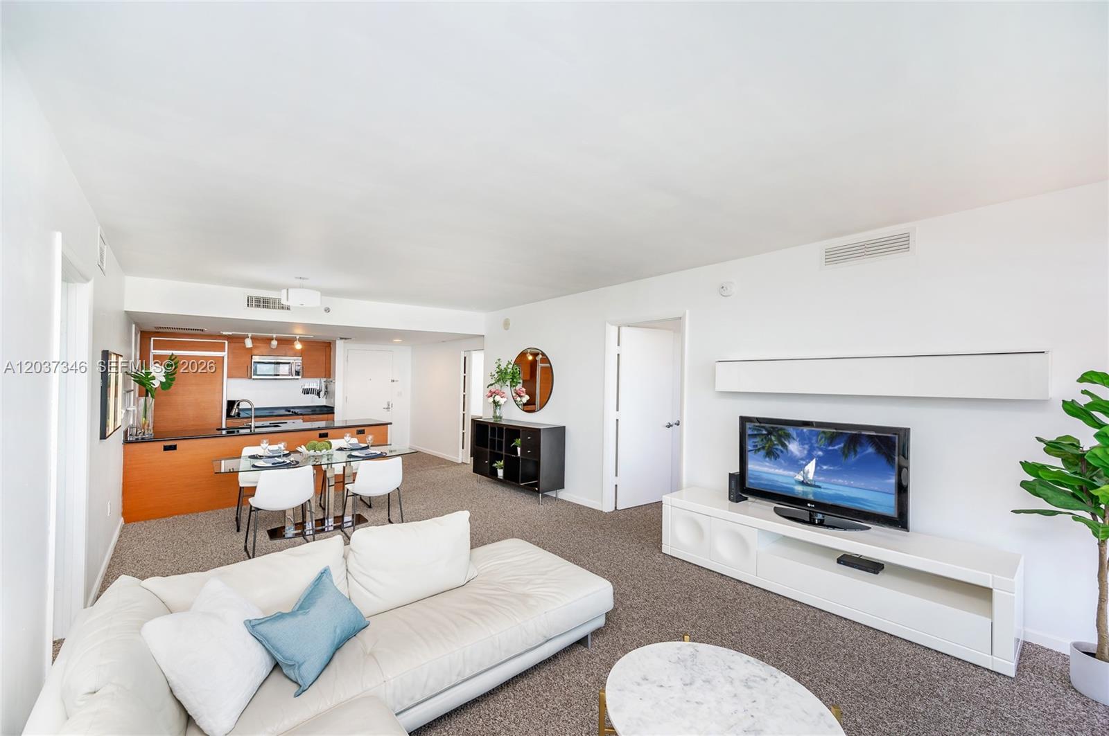 50 Biscayne Blvd # 4104