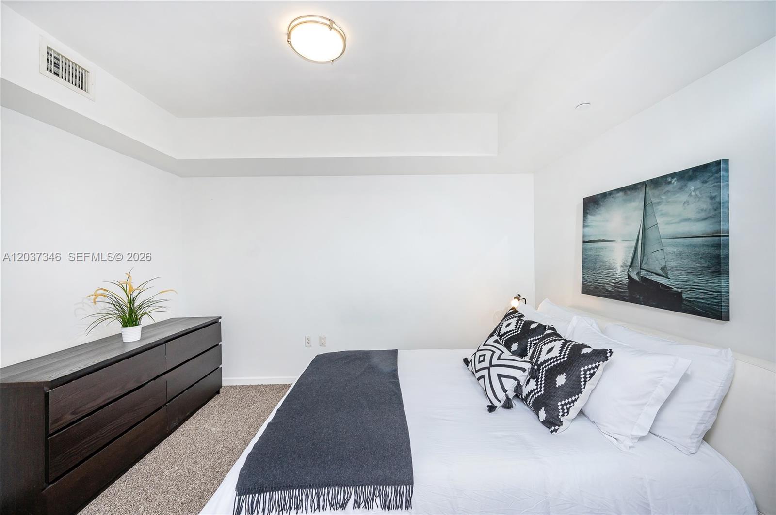 50 Biscayne Blvd # 4104