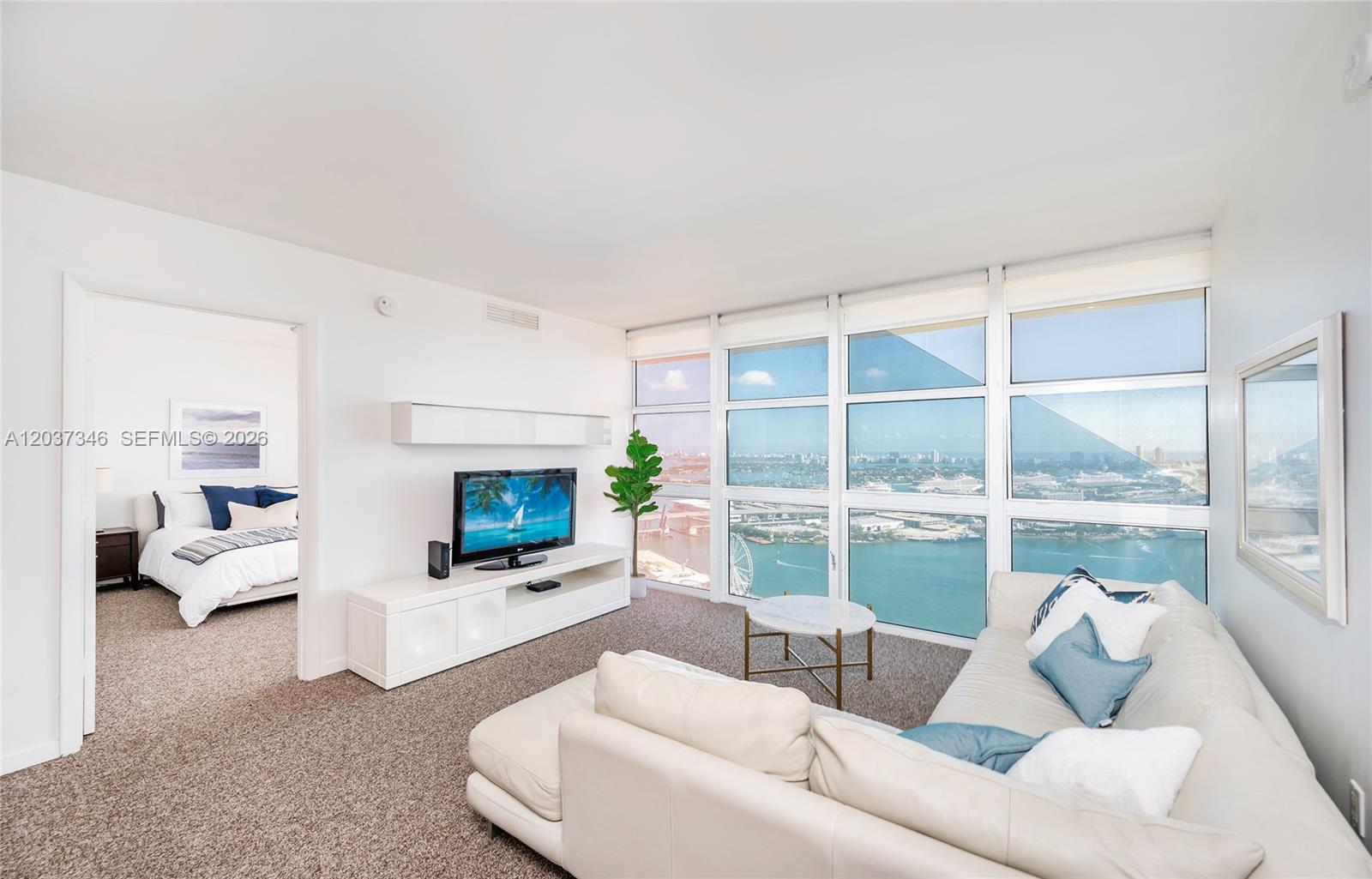 50 Biscayne Blvd # 4104