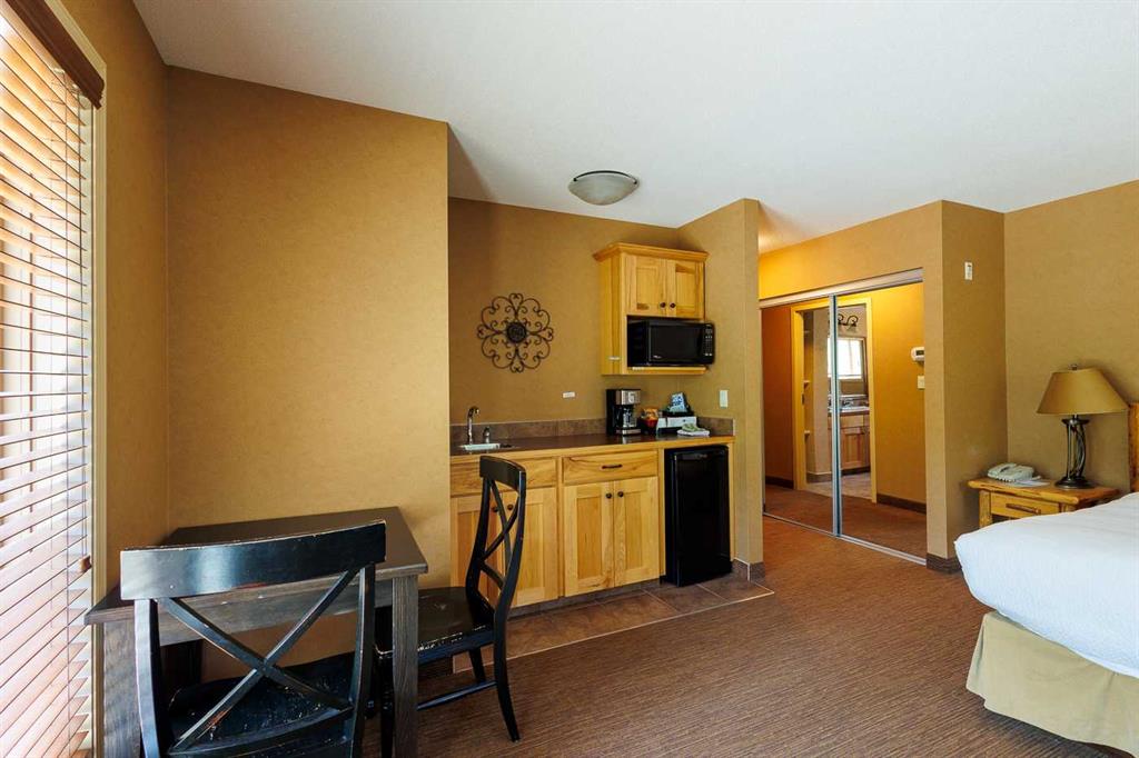 505 & 506, 401 4 Street Unit: 505 & 506