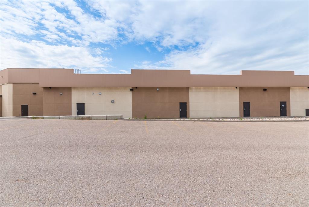 2020 Strachan Road SE Unit: 1/3