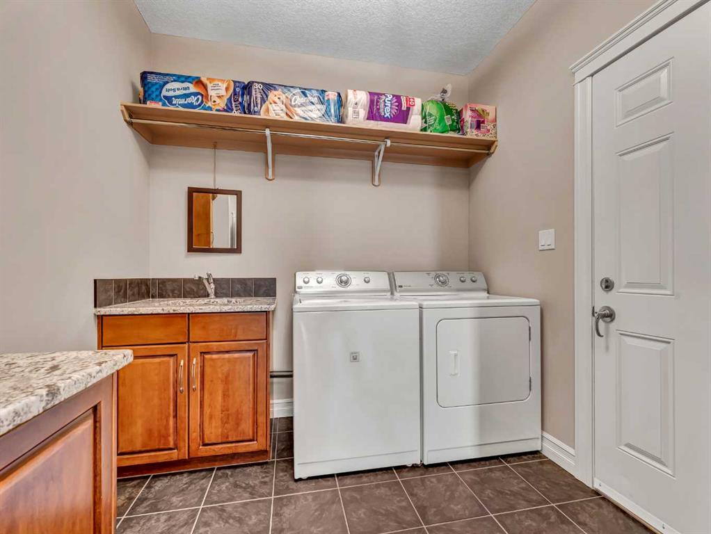 150 Desert Blume Crescent