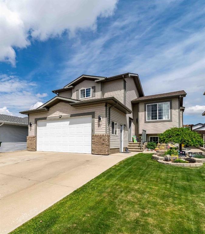 60 Terrace Close NE