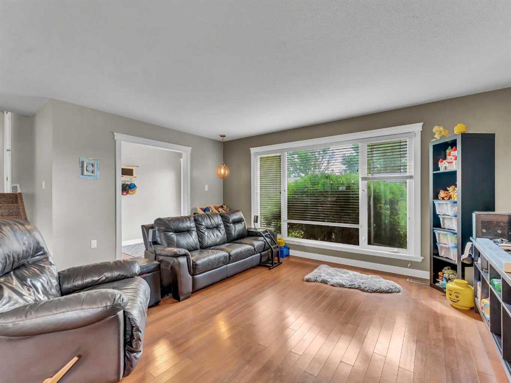41 Rossland Way