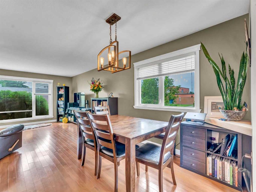 41 Rossland Way