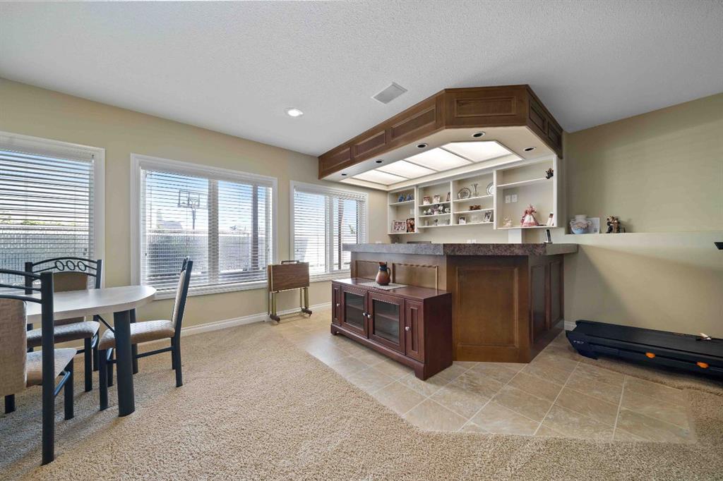 75 Sunset Road SW
