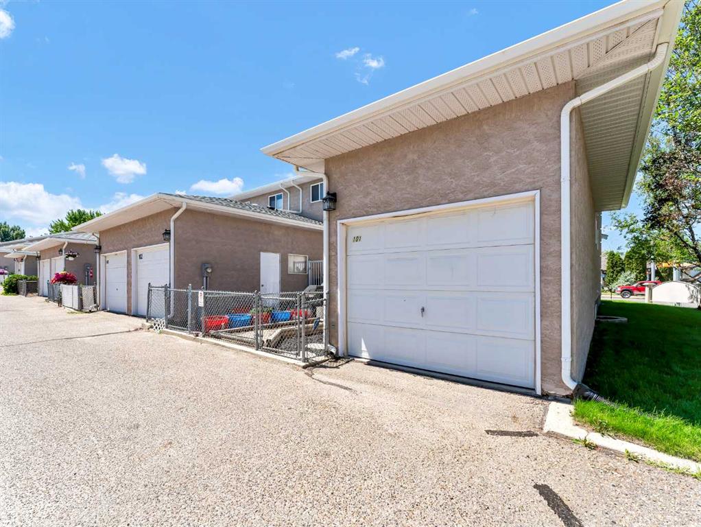 165 South Ridge Drive SE Unit: 101