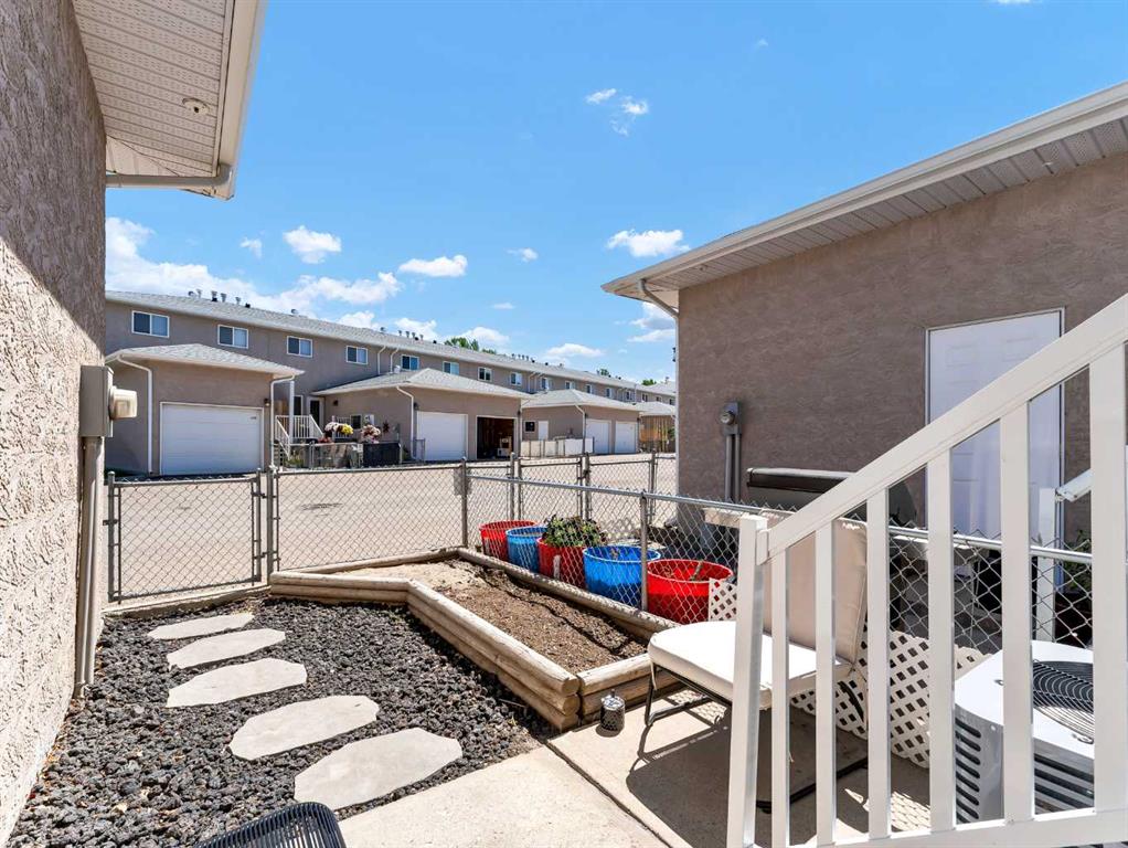 165 South Ridge Drive SE Unit: 101