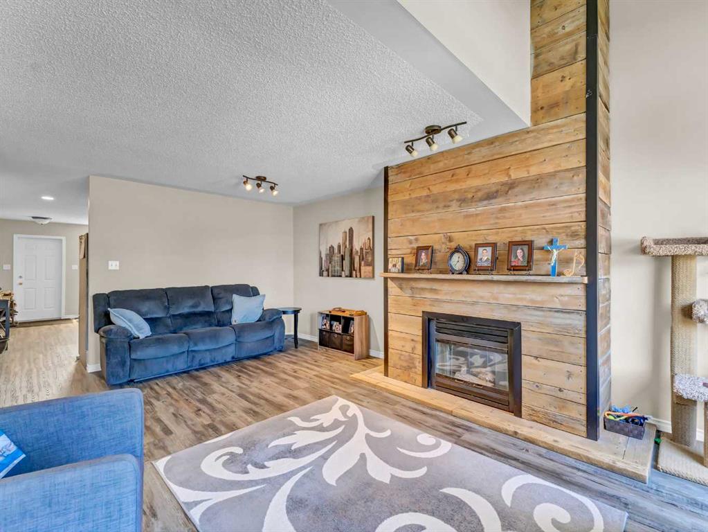 165 South Ridge Drive SE Unit: 101