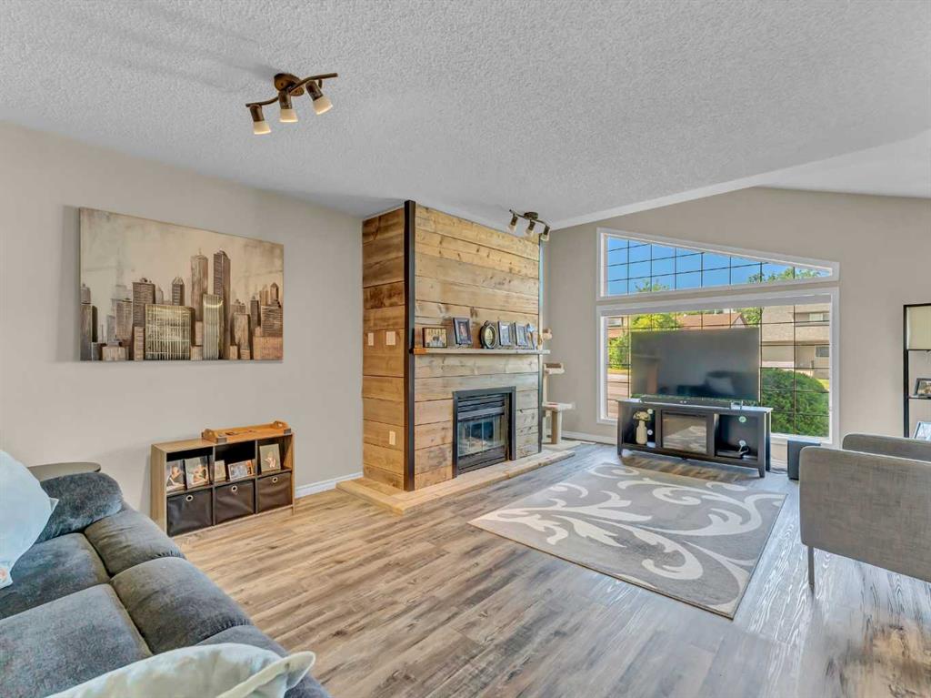 165 South Ridge Drive SE Unit: 101