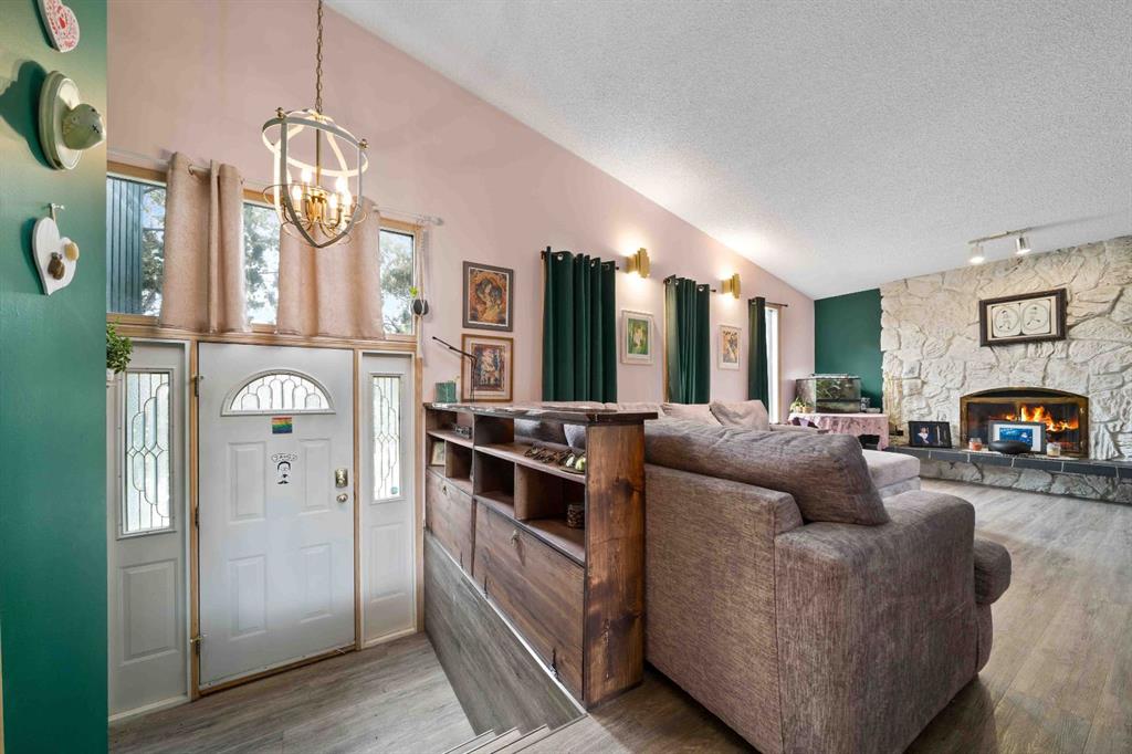28 Noble Court SW