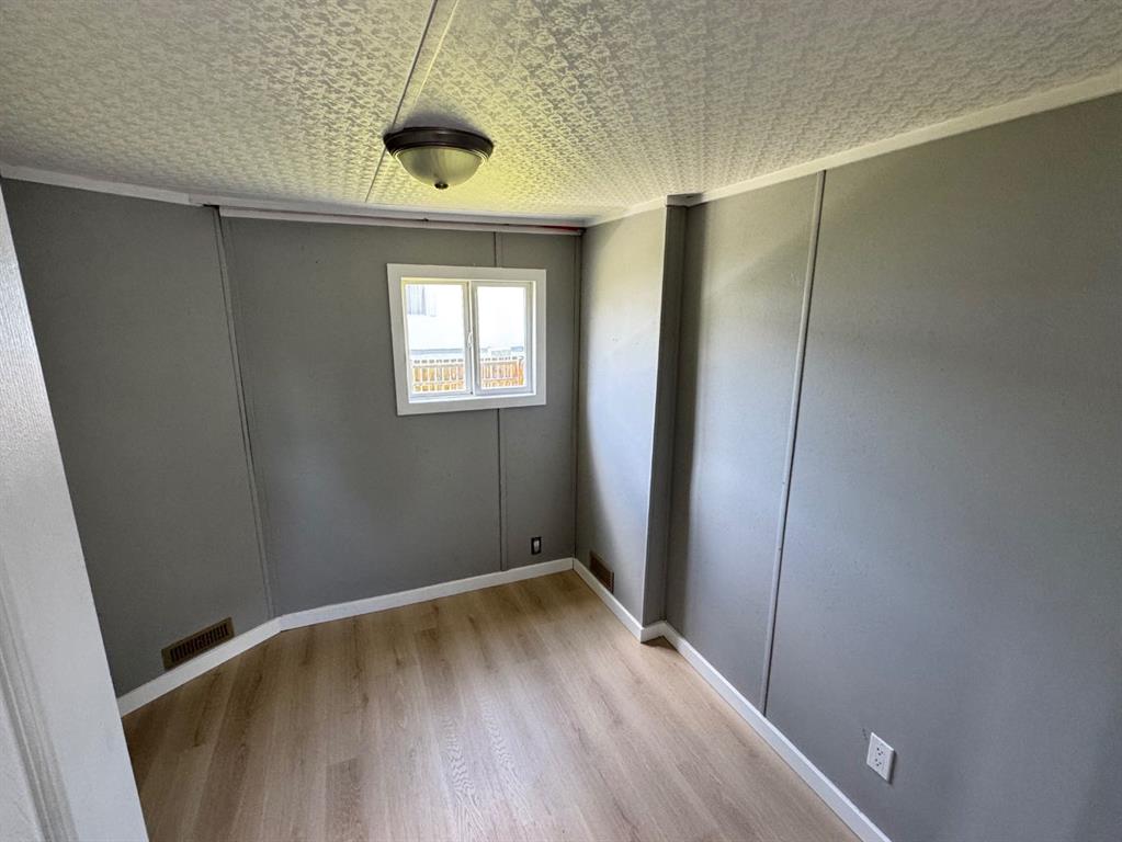 4000 13 Avenue SE Unit: 13