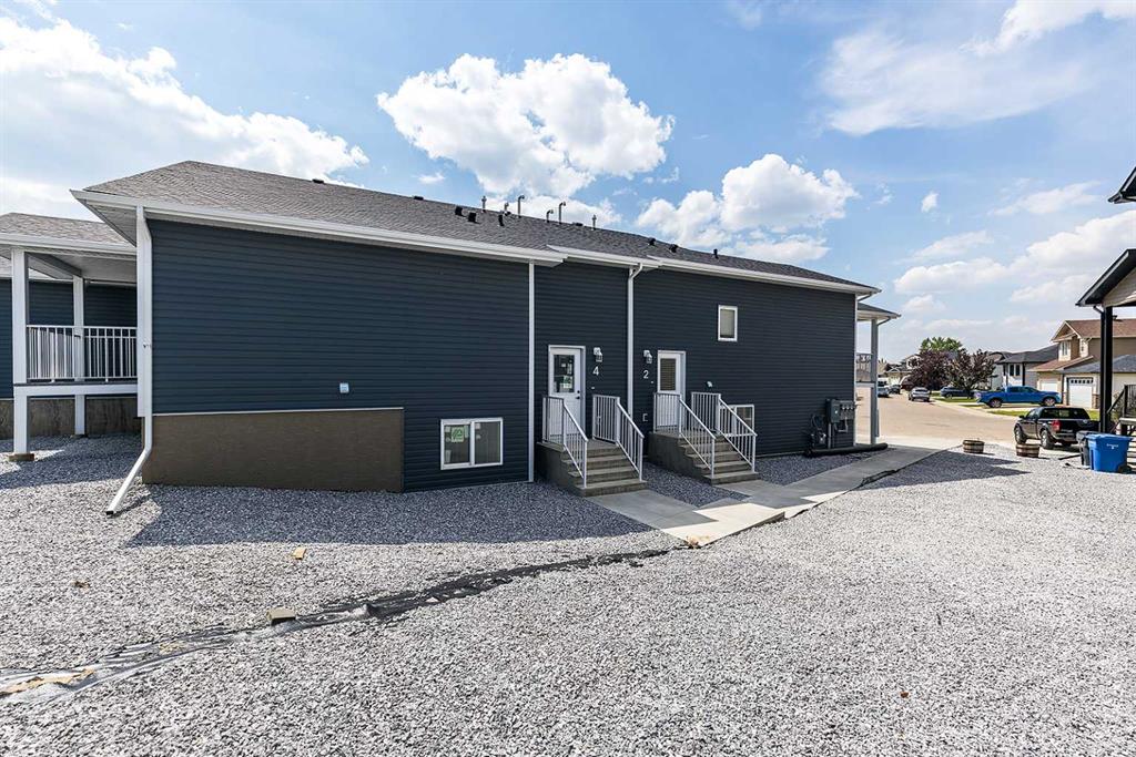 188 Somerset Way SE Unit: 1-4