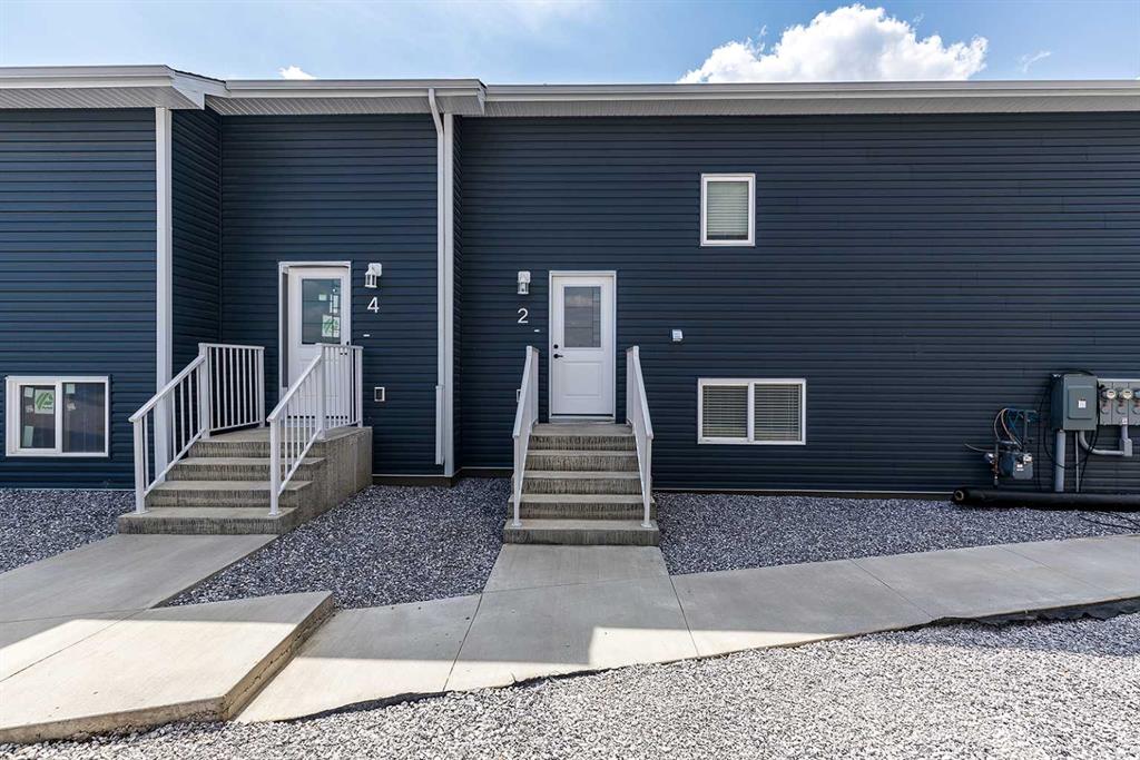 188 Somerset Way SE Unit: 1-4