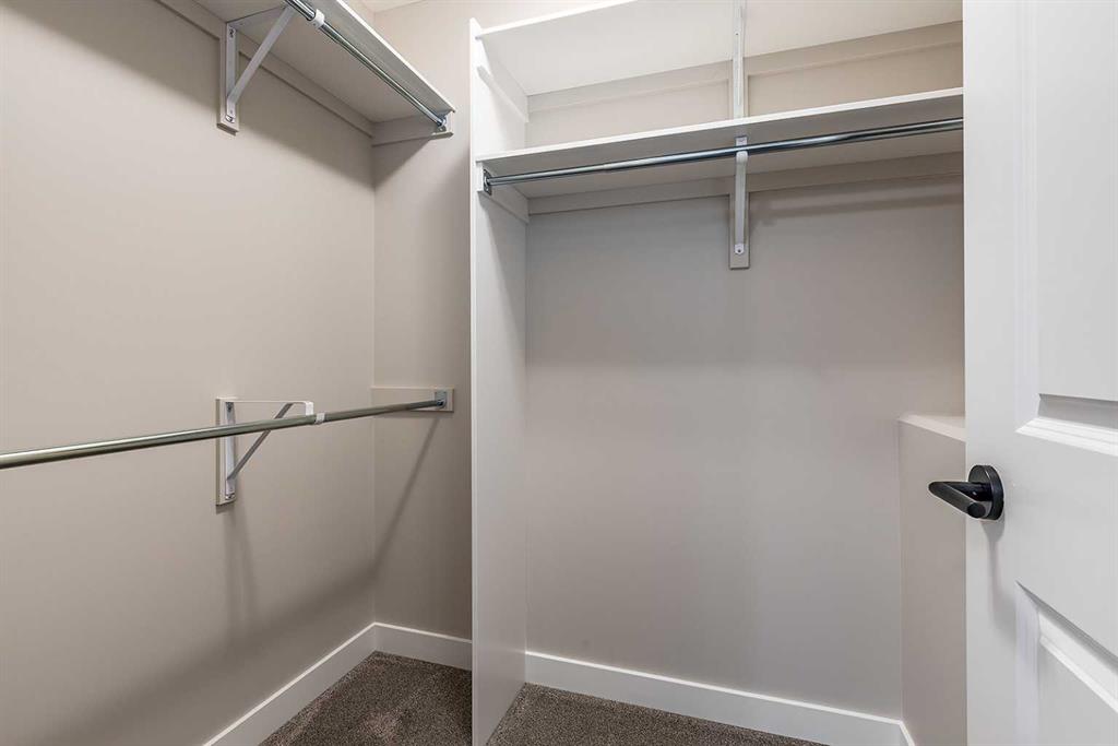 188 Somerset Way SE Unit: 1-4